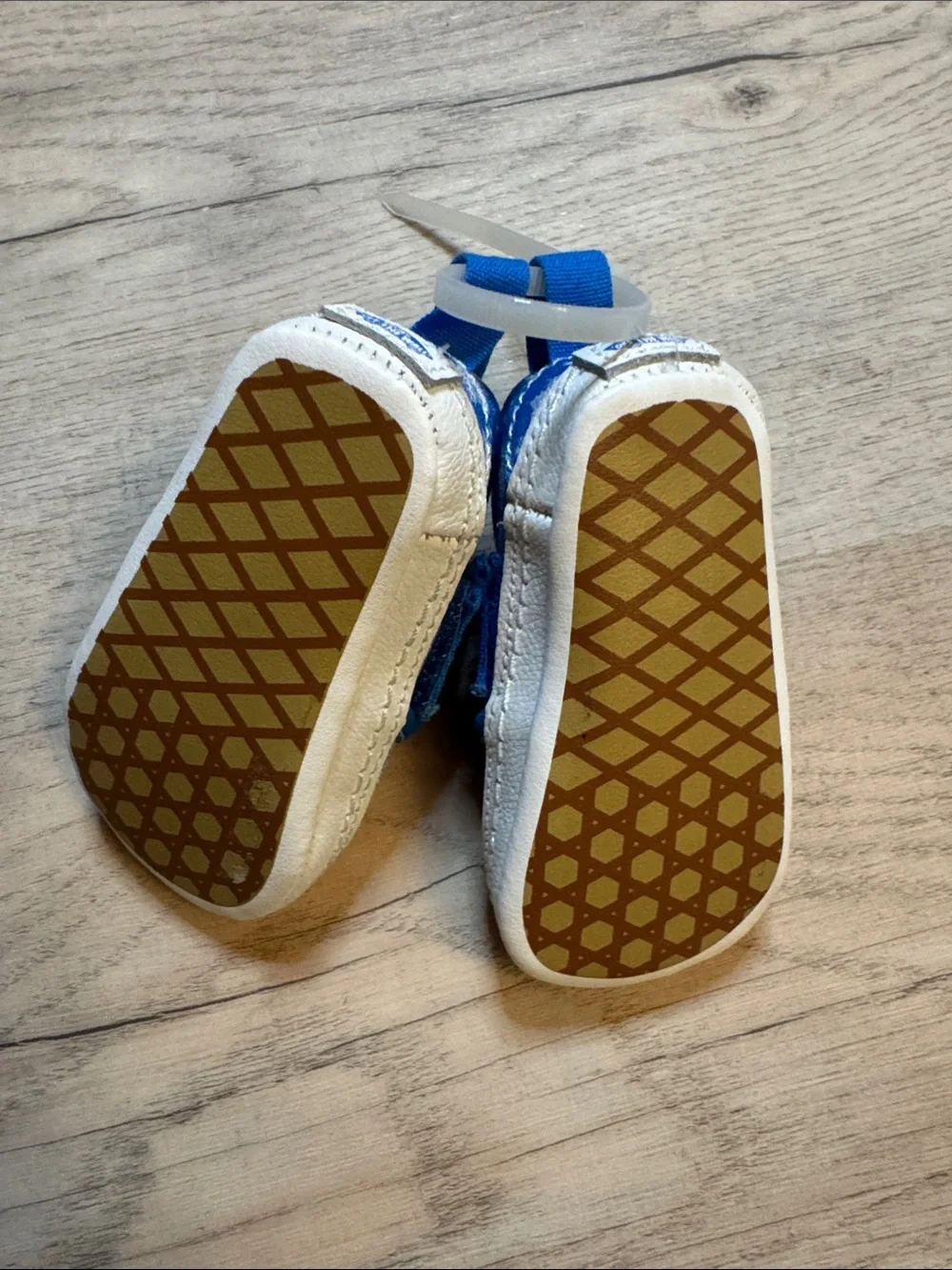 VAN’S Blue Snowflake Slip-On Crib Shoes